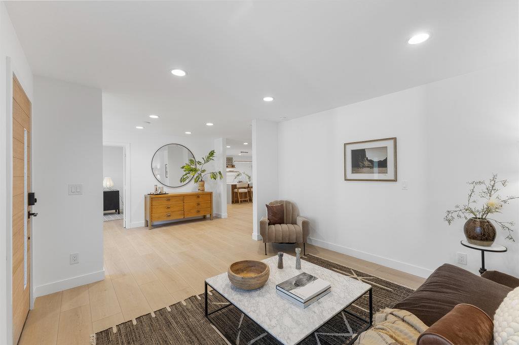 Detail Gallery Image 6 of 50 For 331 Trenton Way, Menlo Park,  CA 94025 - 4 Beds | 3 Baths