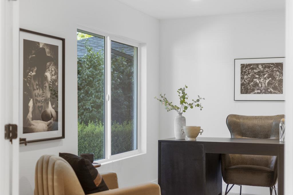 Detail Gallery Image 9 of 50 For 331 Trenton Way, Menlo Park,  CA 94025 - 4 Beds | 3 Baths