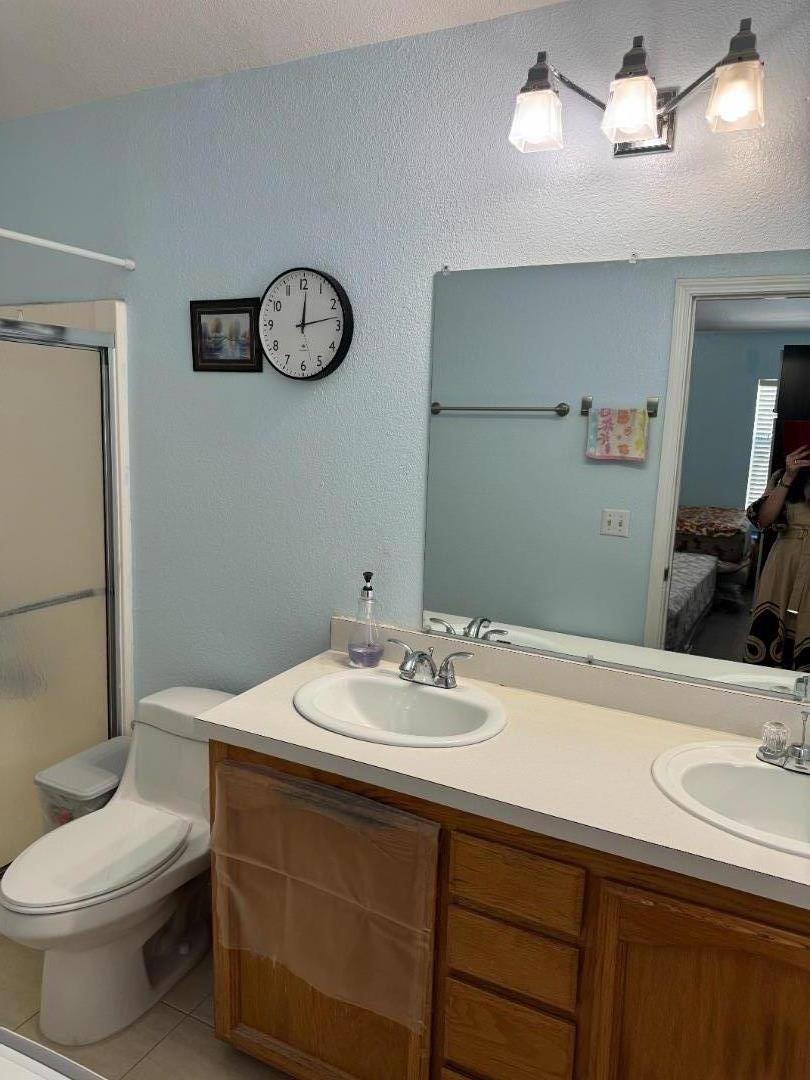 Detail Gallery Image 16 of 20 For 28845 La Corona St #28845,  Hayward,  CA 94544 - 3 Beds | 2 Baths