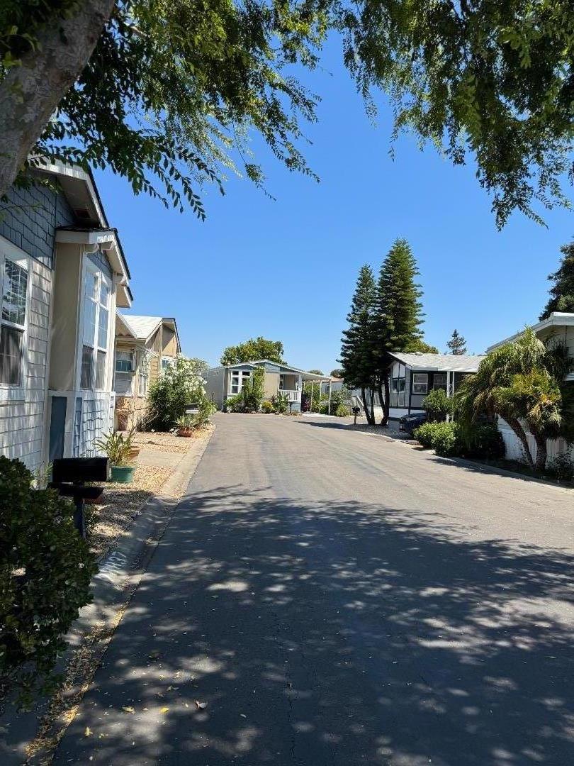 Detail Gallery Image 20 of 20 For 28845 La Corona St #28845,  Hayward,  CA 94544 - 3 Beds | 2 Baths