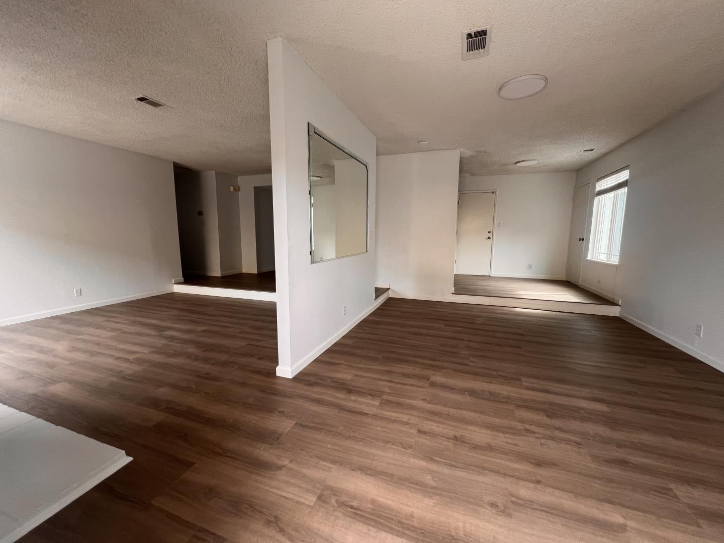 Detail Gallery Image 21 of 26 For 3255 Pomeroy Ave, San Jose,  CA 95121 - 3 Beds | 2 Baths
