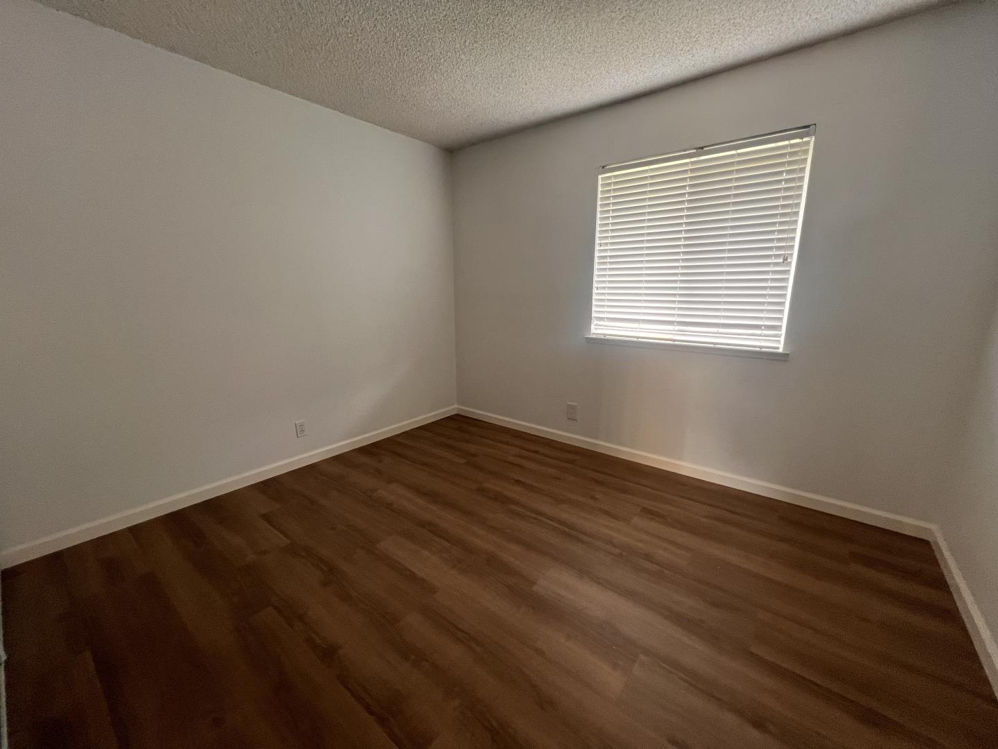 Detail Gallery Image 25 of 26 For 3255 Pomeroy Ave, San Jose,  CA 95121 - 3 Beds | 2 Baths
