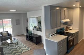 Detail Gallery Image 5 of 26 For 3255 Pomeroy Ave, San Jose,  CA 95121 - 3 Beds | 2 Baths