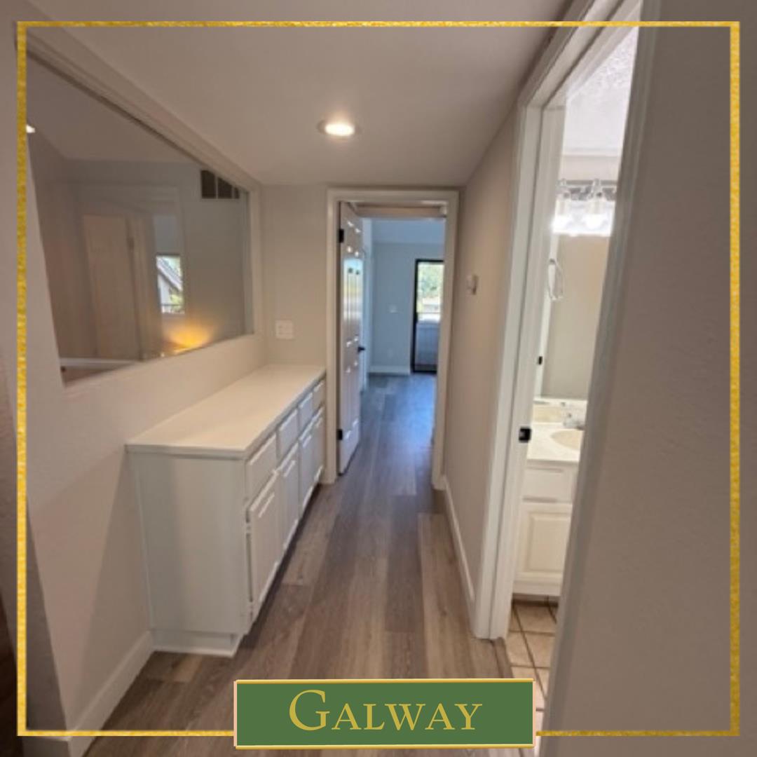 Detail Gallery Image 21 of 26 For 3073 Middlefield #203,  Palo Alto,  CA 94306 - 3 Beds | 3 Baths