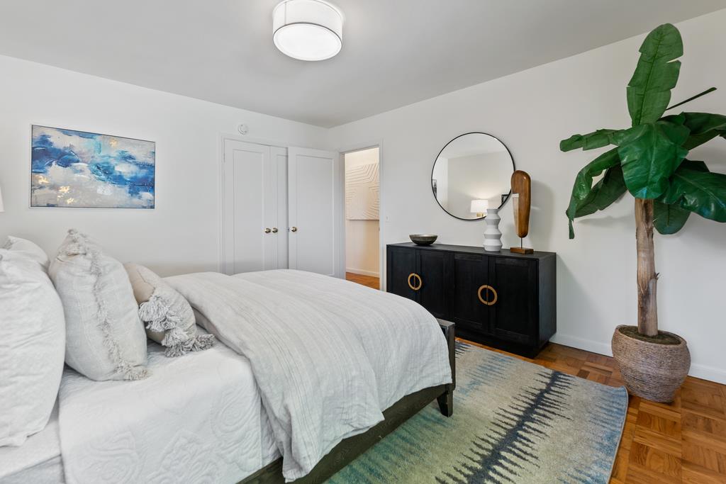 Detail Gallery Image 13 of 26 For 2590 Webster St, Palo Alto,  CA 94301 - 4 Beds | 2 Baths