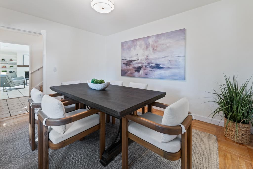 Detail Gallery Image 8 of 26 For 2590 Webster St, Palo Alto,  CA 94301 - 4 Beds | 2 Baths