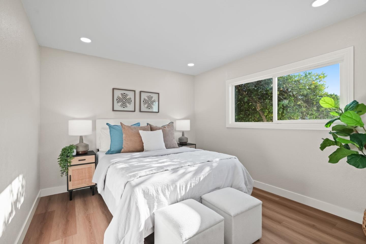 Detail Gallery Image 17 of 30 For 159 Jasmine Way, East Palo Alto,  CA 94303 - 3 Beds | 2 Baths