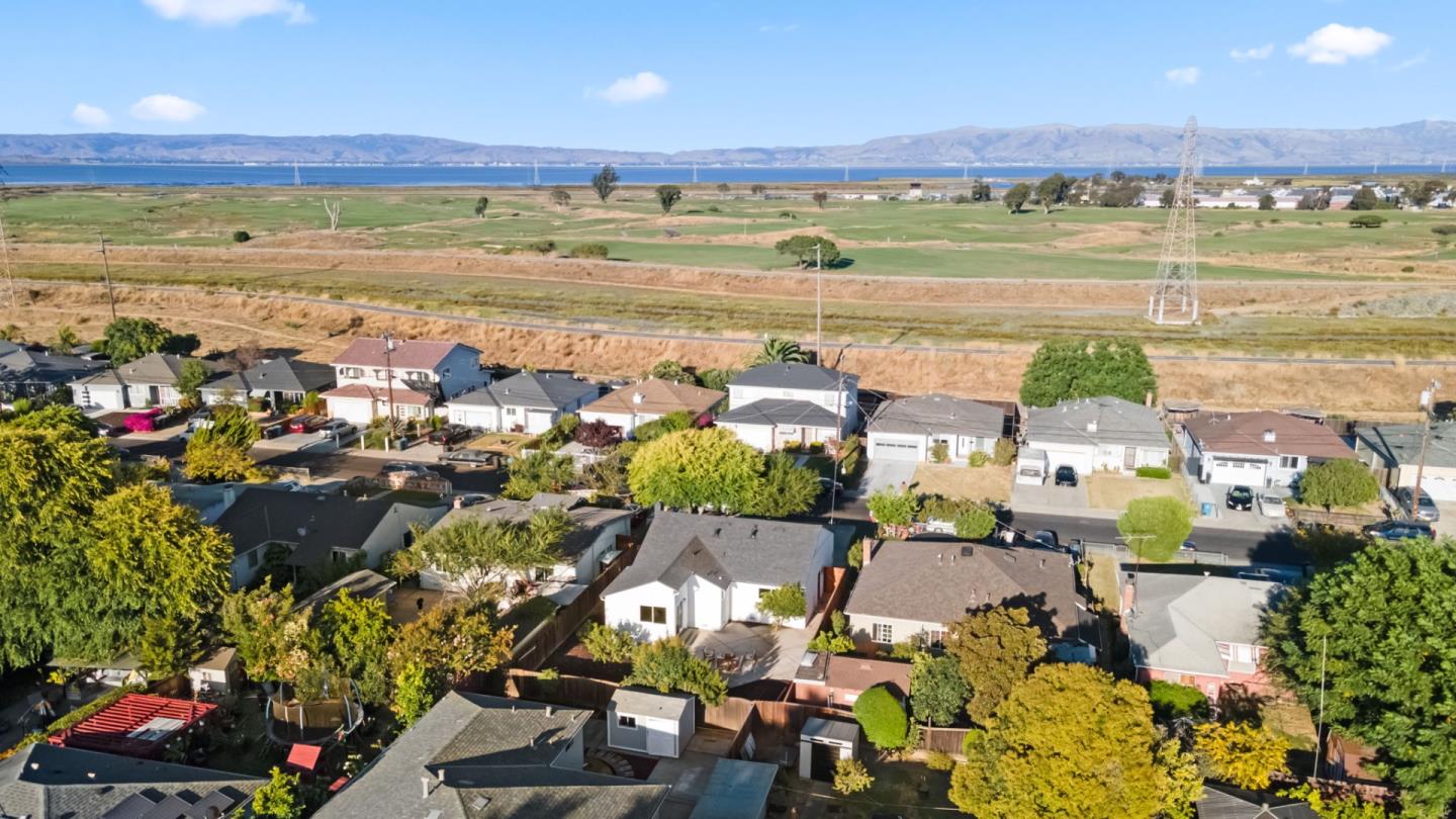 Detail Gallery Image 29 of 30 For 159 Jasmine Way, East Palo Alto,  CA 94303 - 3 Beds | 2 Baths