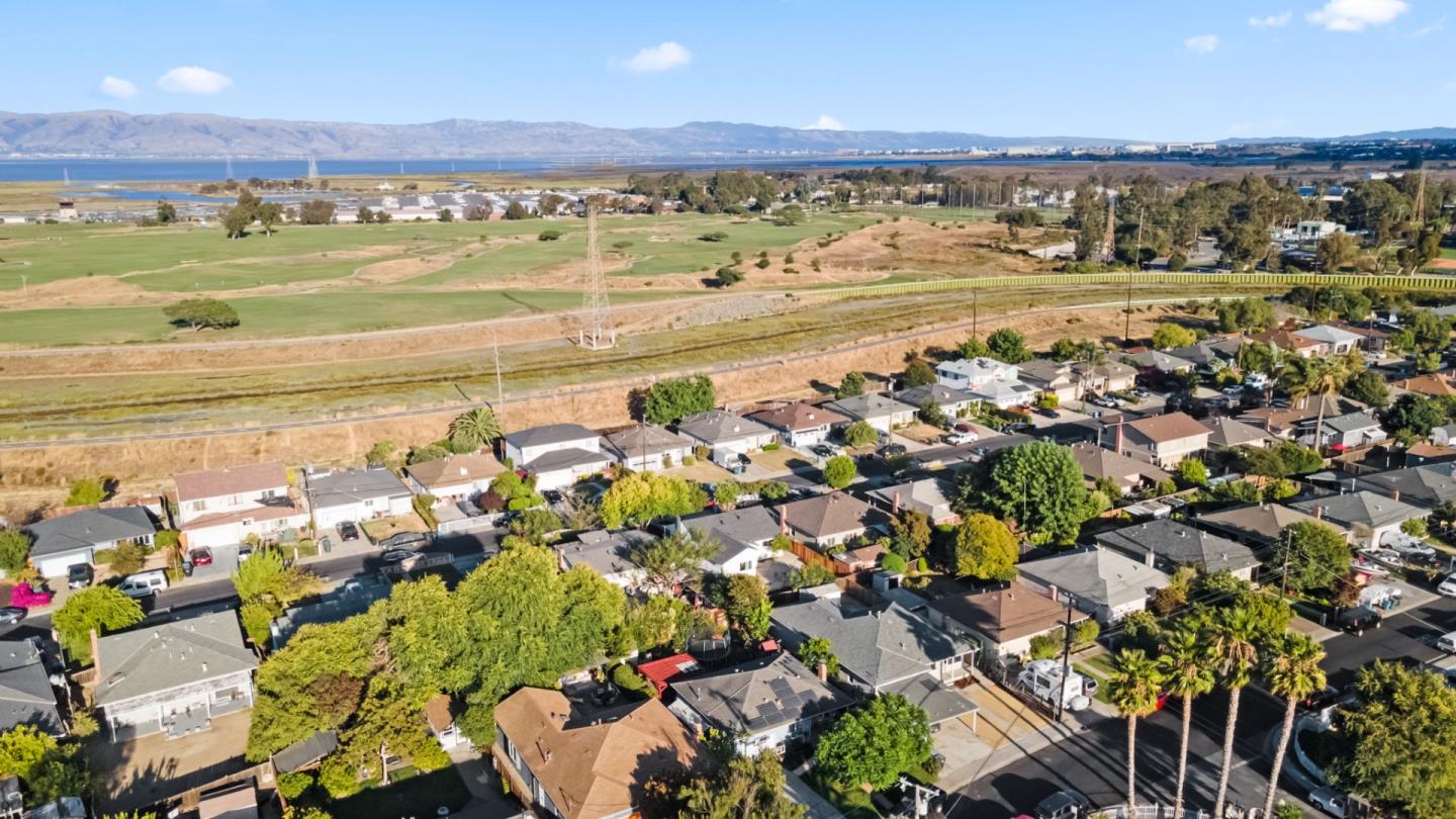 Detail Gallery Image 30 of 30 For 159 Jasmine Way, East Palo Alto,  CA 94303 - 3 Beds | 2 Baths