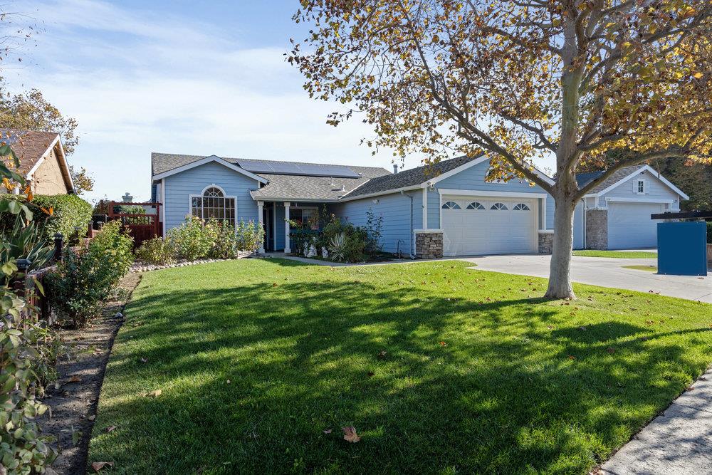 Detail Gallery Image 3 of 29 For 1931 Evelyns, Hollister,  CA 95023 - 4 Beds | 2 Baths