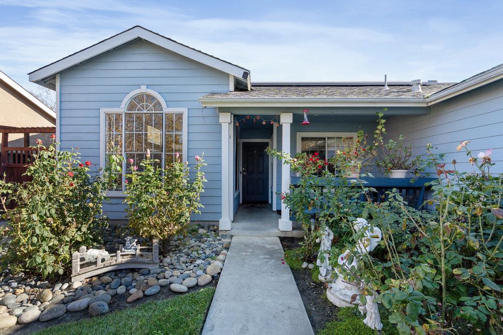 Detail Gallery Image 5 of 29 For 1931 Evelyns, Hollister,  CA 95023 - 4 Beds | 2 Baths