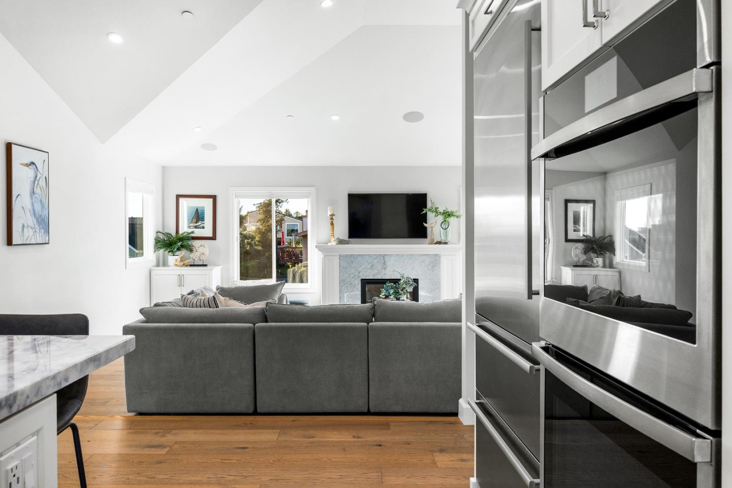 Detail Gallery Image 14 of 97 For 124 Lagunitas Ct, Aptos,  CA 95003 - 5 Beds | 4/1 Baths