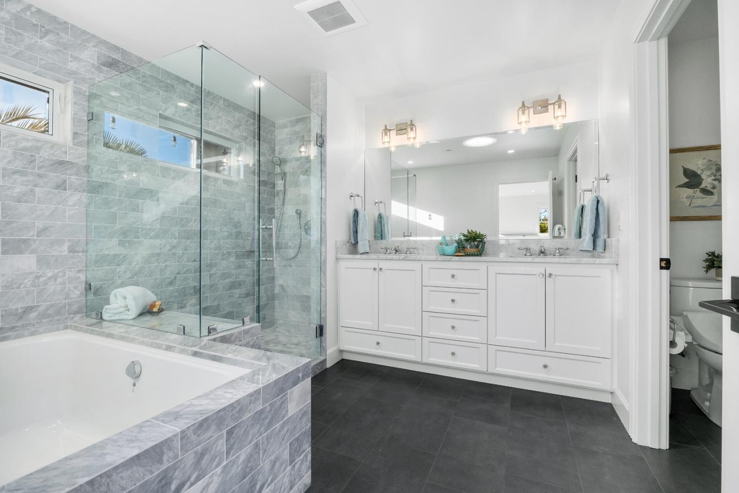 Detail Gallery Image 21 of 97 For 124 Lagunitas Ct, Aptos,  CA 95003 - 5 Beds | 4/1 Baths
