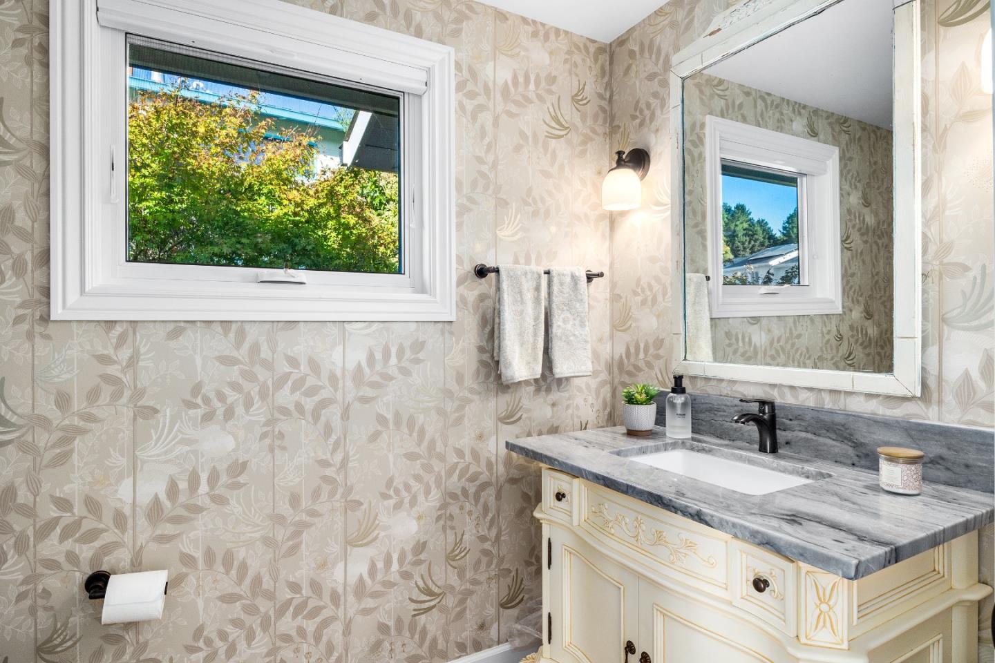 Detail Gallery Image 32 of 97 For 124 Lagunitas Ct, Aptos,  CA 95003 - 5 Beds | 4/1 Baths