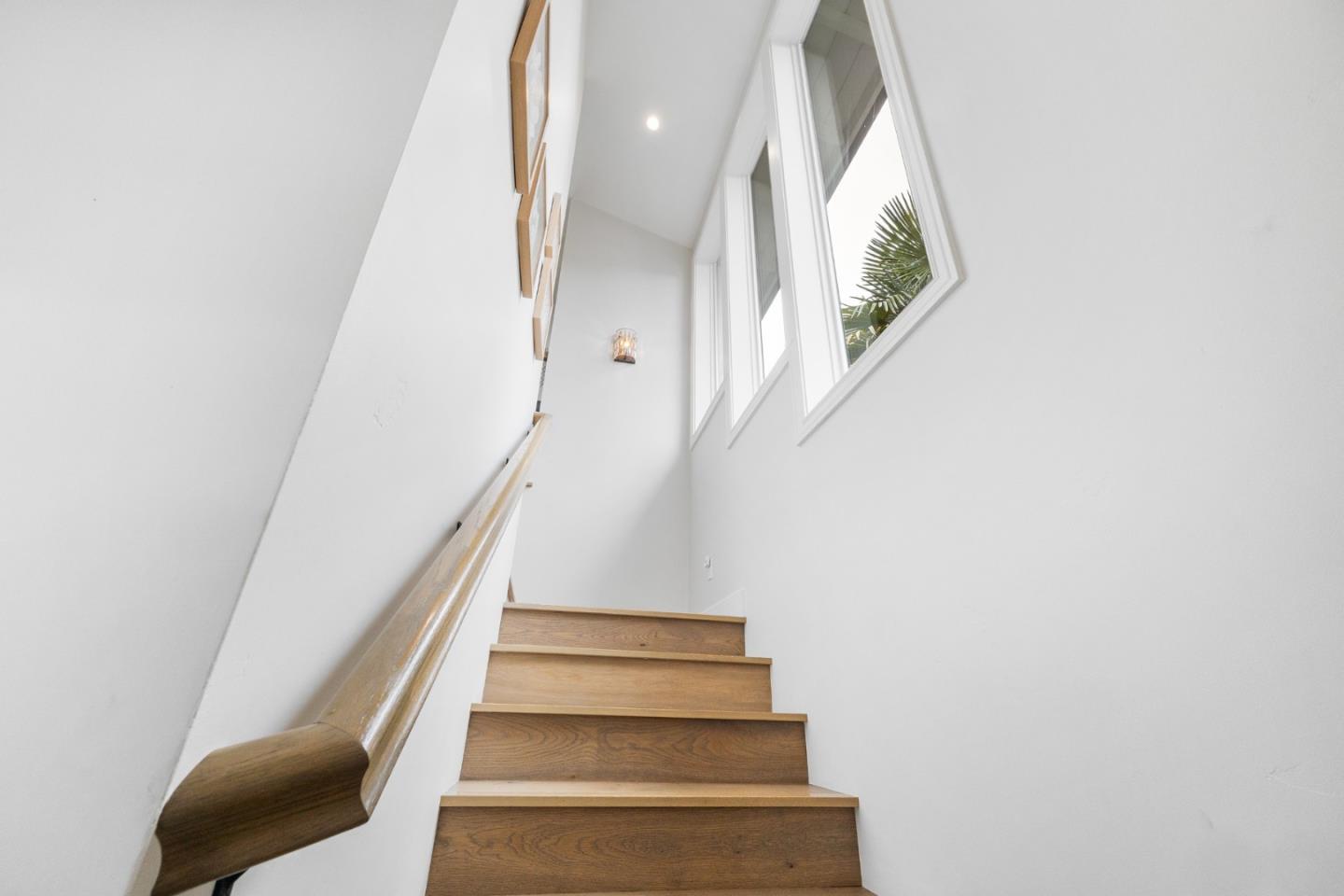 Detail Gallery Image 33 of 97 For 124 Lagunitas Ct, Aptos,  CA 95003 - 5 Beds | 4/1 Baths