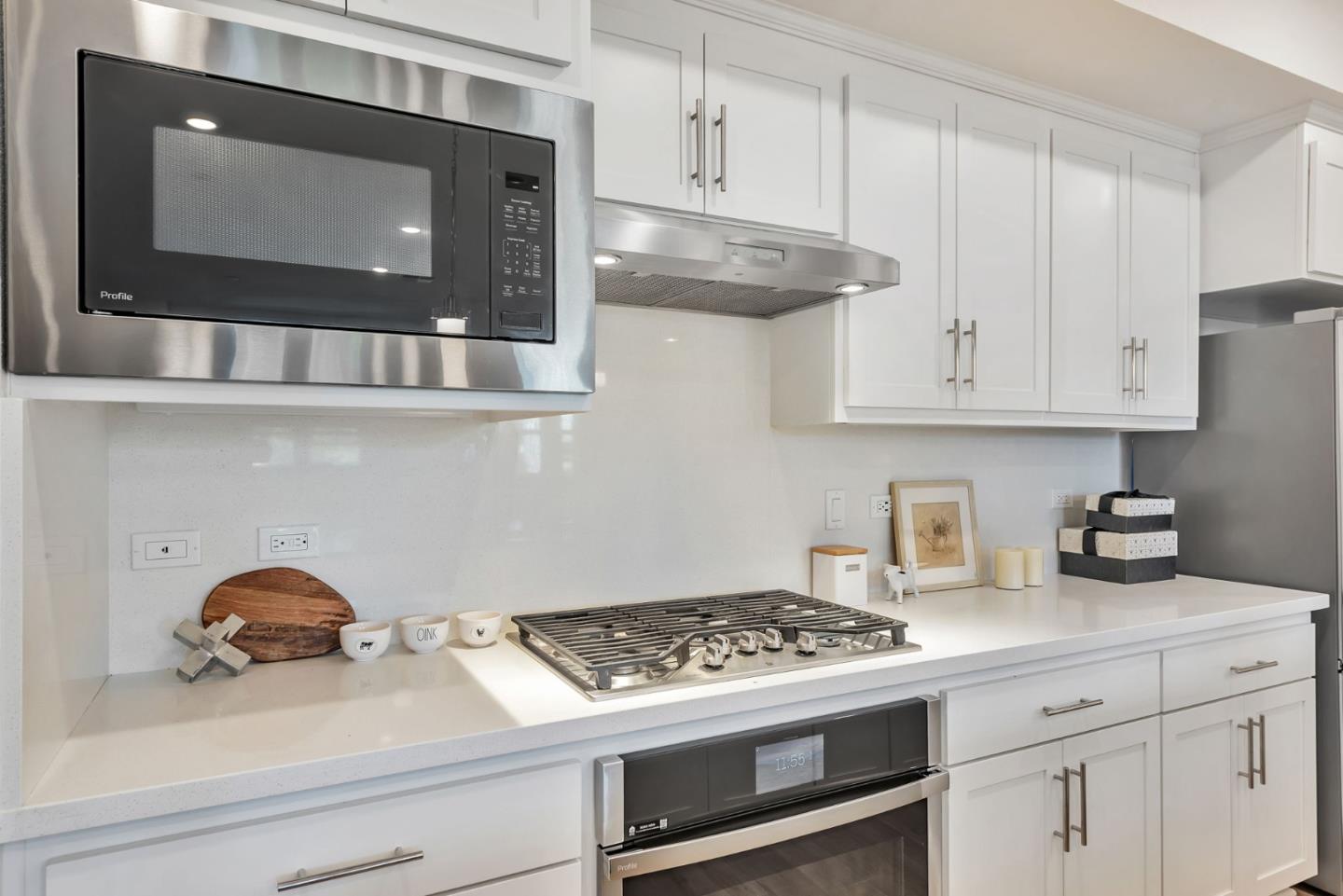 Detail Gallery Image 15 of 38 For 3071 Boyter Pl, Santa Clara,  CA 95051 - 2 Beds | 2/1 Baths