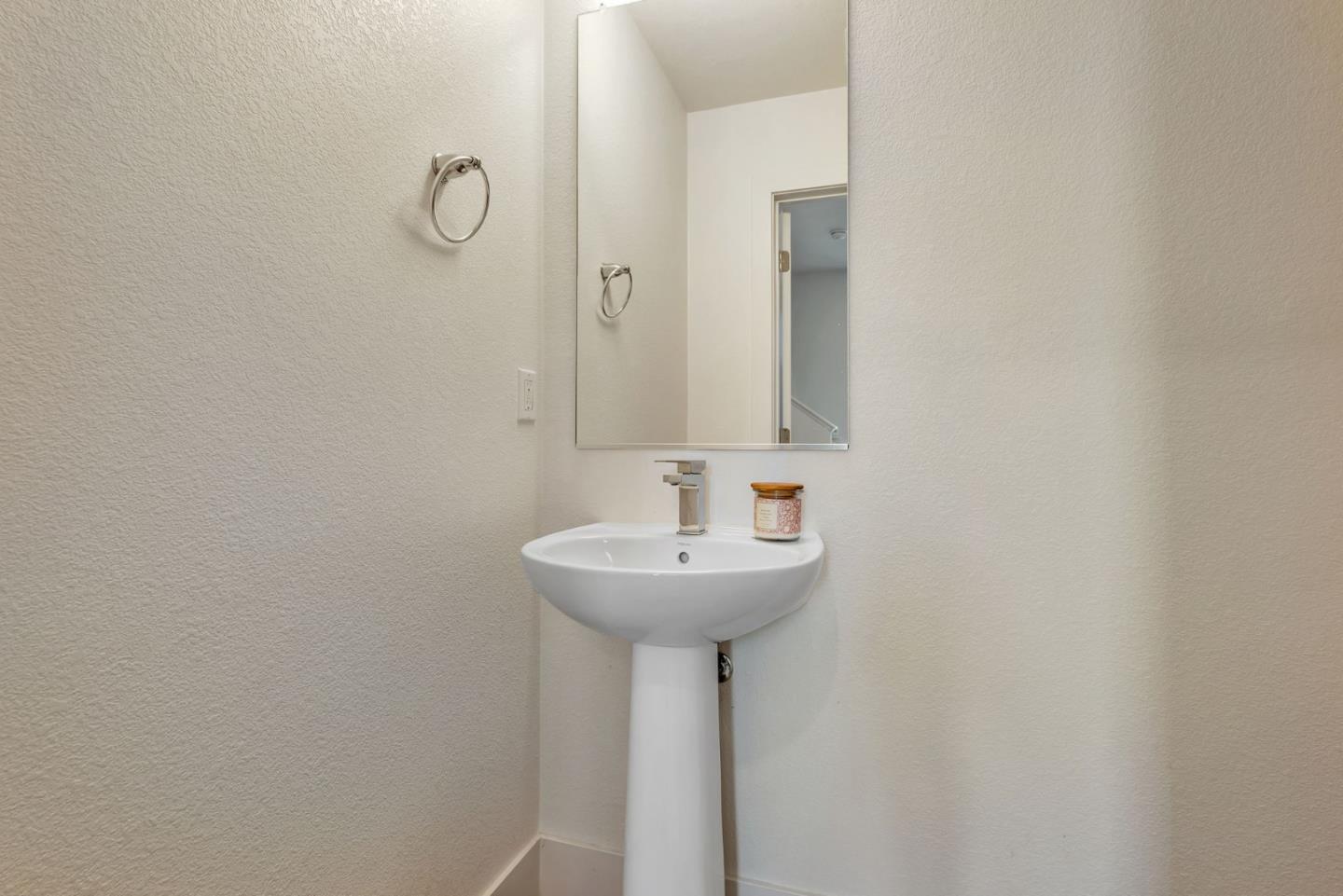 Detail Gallery Image 32 of 38 For 3071 Boyter Pl, Santa Clara,  CA 95051 - 2 Beds | 2/1 Baths