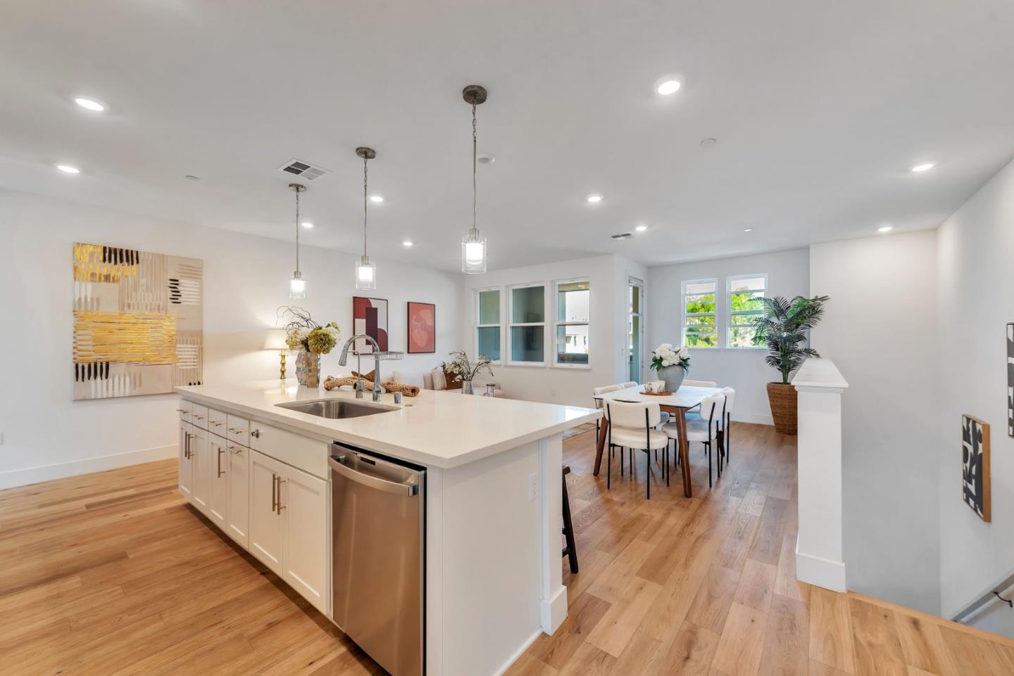 Detail Gallery Image 9 of 38 For 3071 Boyter Pl, Santa Clara,  CA 95051 - 2 Beds | 2/1 Baths