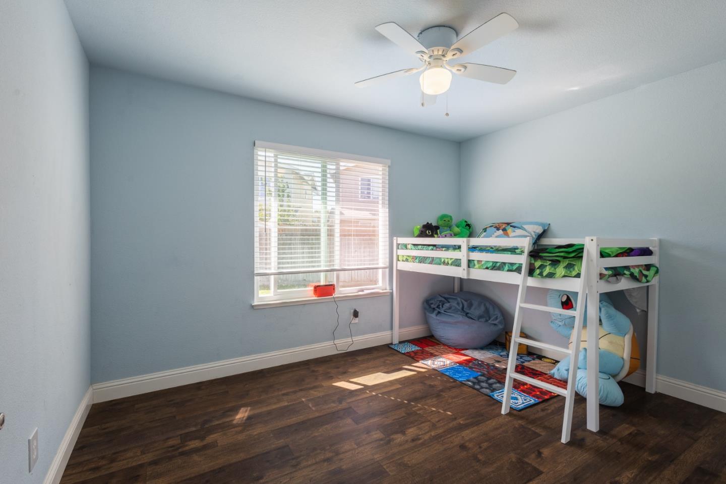 Detail Gallery Image 13 of 17 For 150 Camelback St, Lathrop,  CA 95330 - 4 Beds | 2 Baths