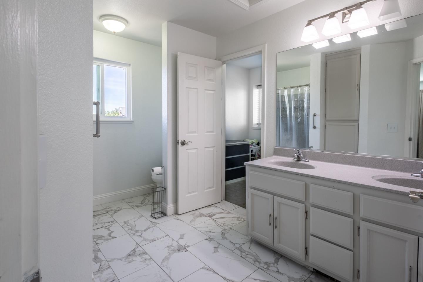 Detail Gallery Image 17 of 17 For 150 Camelback St, Lathrop,  CA 95330 - 4 Beds | 2 Baths
