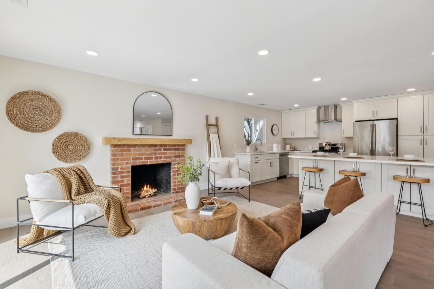 Detail Gallery Image 8 of 26 For 2028 Staats Way, Santa Clara,  CA 95050 - 3 Beds | 2 Baths