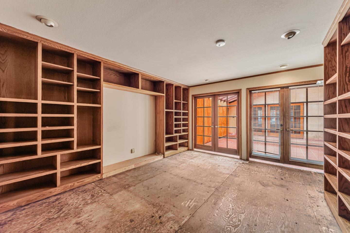 Detail Gallery Image 22 of 39 For 1525 Pomeroy Ave, Santa Clara,  CA 95051 - 4 Beds | 2 Baths