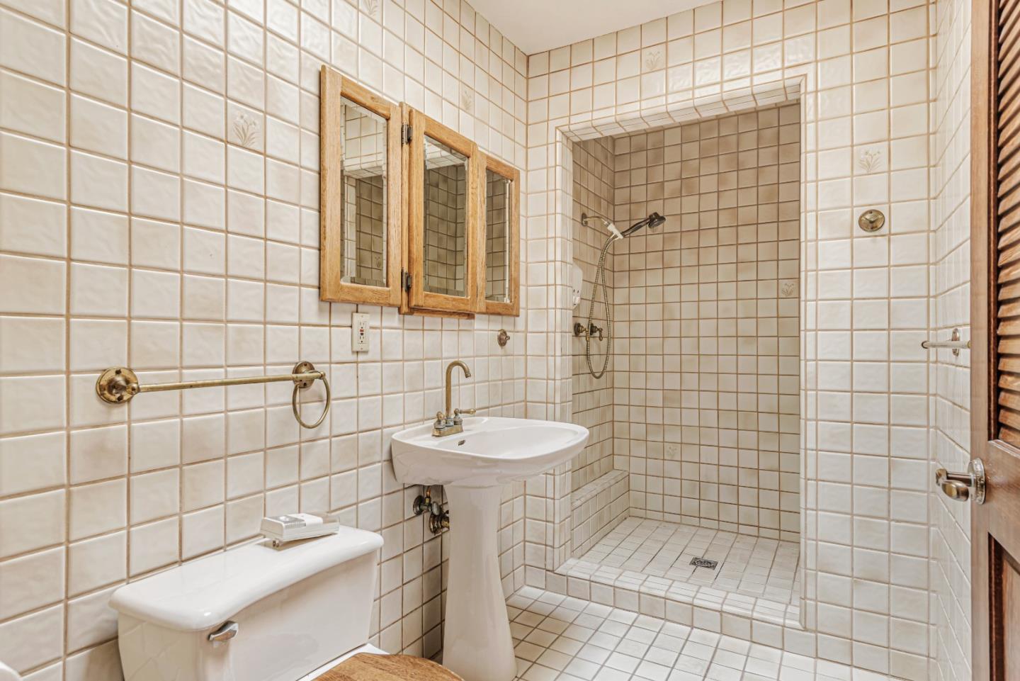 Detail Gallery Image 29 of 39 For 1525 Pomeroy Ave, Santa Clara,  CA 95051 - 4 Beds | 2 Baths