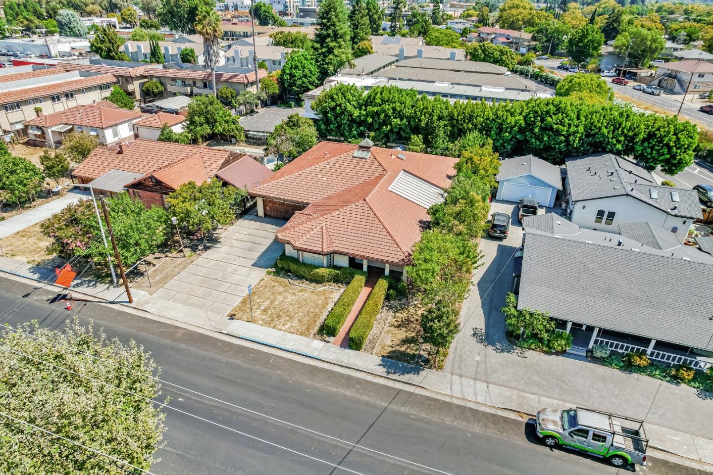 Detail Gallery Image 37 of 39 For 1525 Pomeroy Ave, Santa Clara,  CA 95051 - 4 Beds | 2 Baths