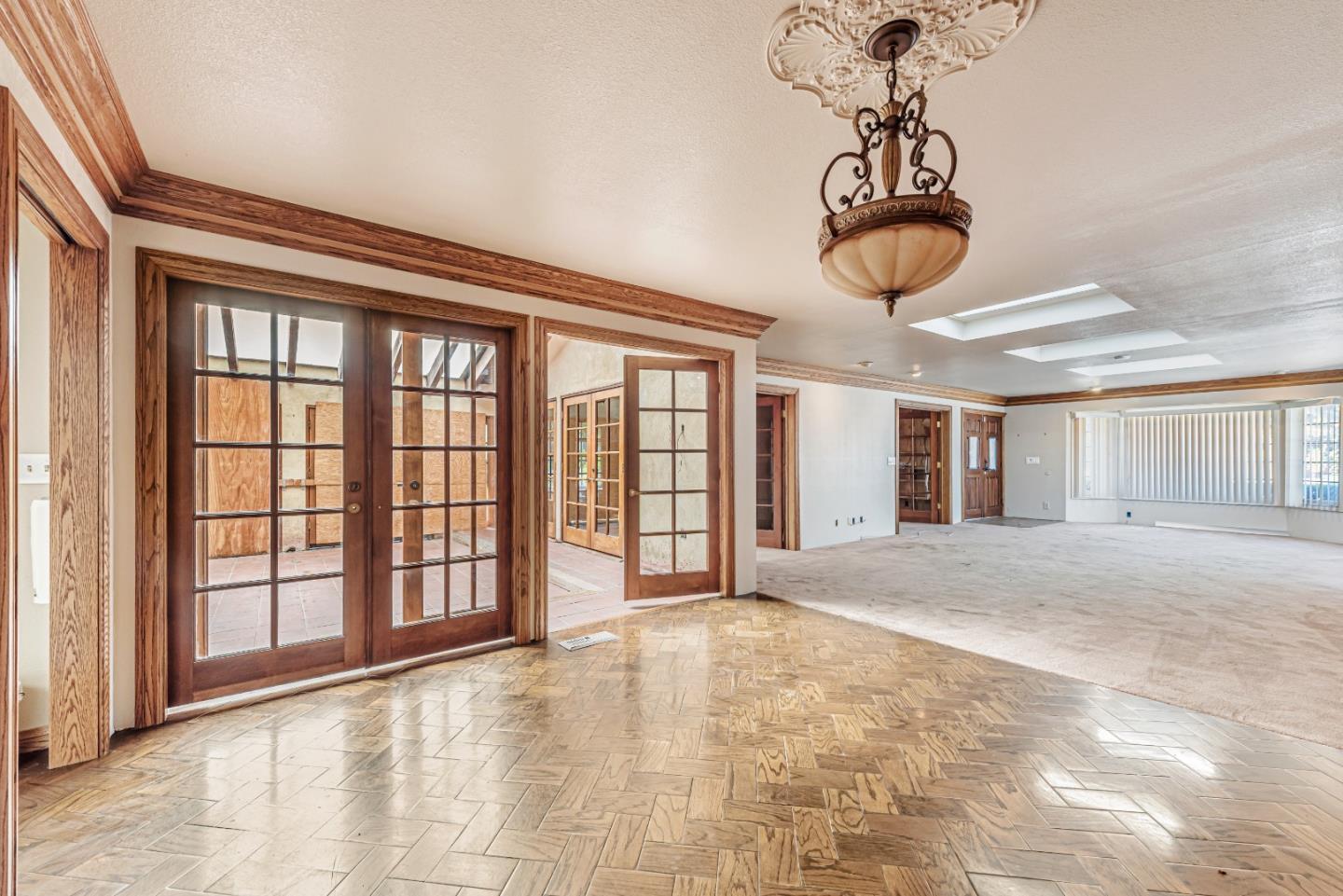 Detail Gallery Image 8 of 39 For 1525 Pomeroy Ave, Santa Clara,  CA 95051 - 4 Beds | 2 Baths