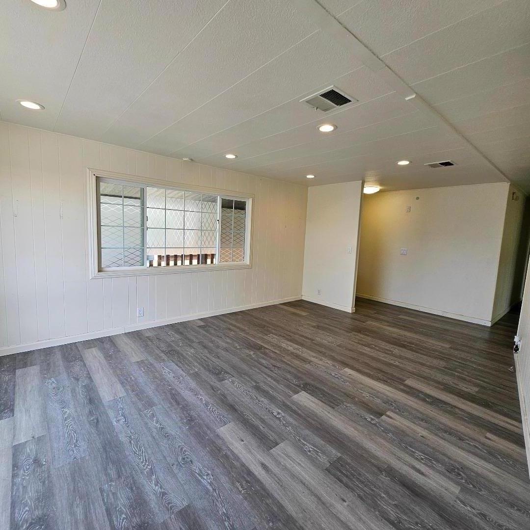 Detail Gallery Image 10 of 27 For 2151 Oakland Rd #231,  San Jose,  CA 95131 - 3 Beds | 2 Baths
