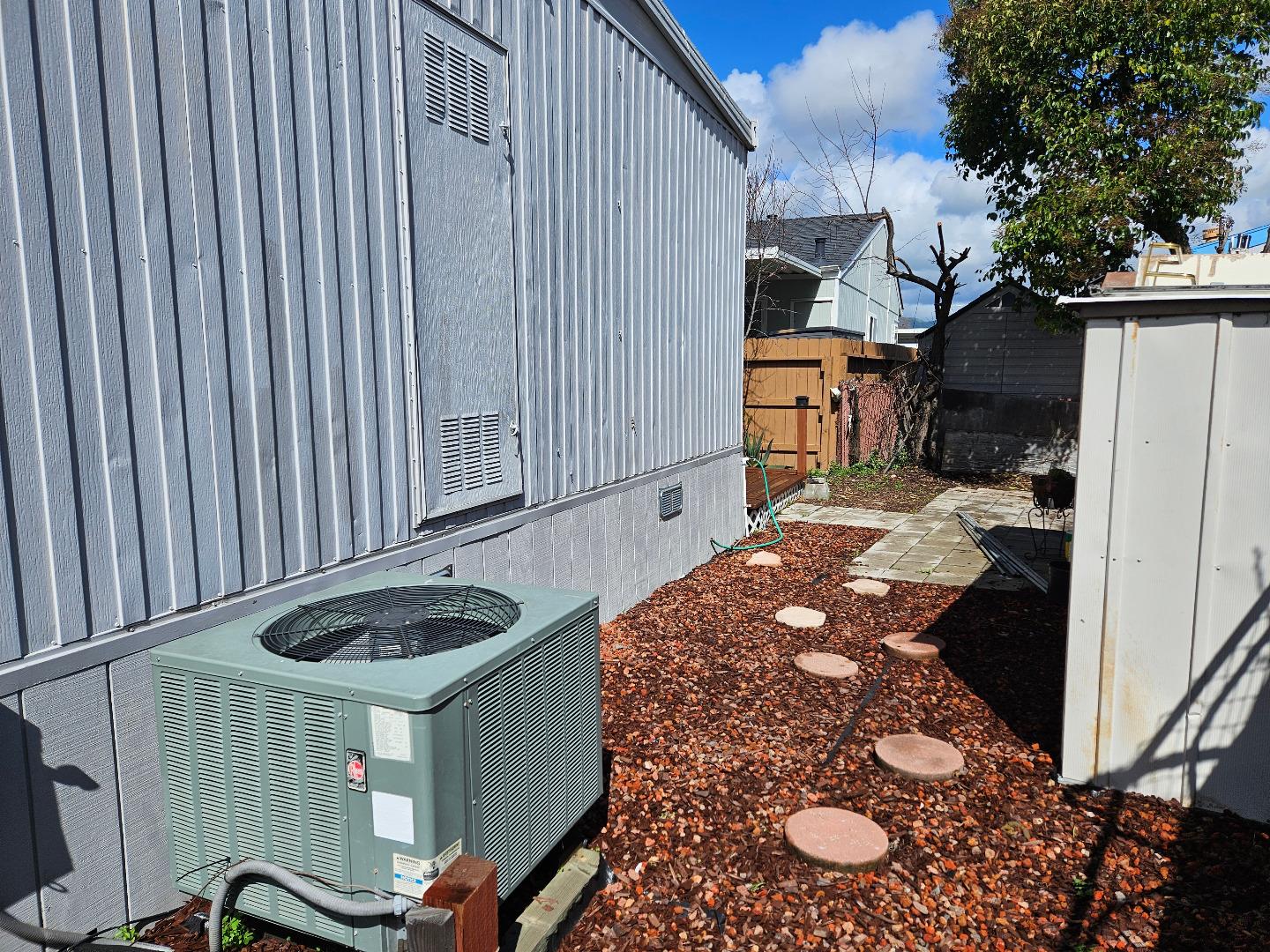Detail Gallery Image 6 of 27 For 2151 Oakland Rd #231,  San Jose,  CA 95131 - 3 Beds | 2 Baths