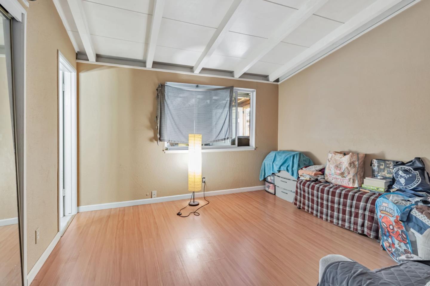 Detail Gallery Image 16 of 22 For 1693 Christopher St, San Jose,  CA 95122 - 5 Beds | 2 Baths