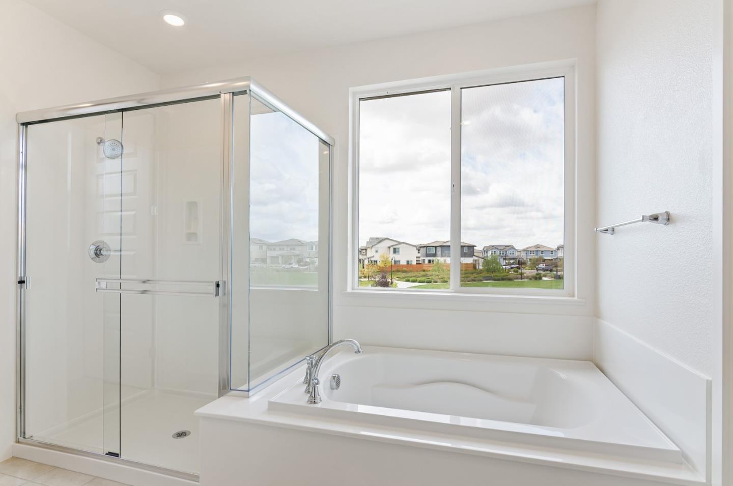Detail Gallery Image 18 of 23 For 2508 Big Sky Dr, Fairfield,  CA 94533 - 3 Beds | 2/1 Baths