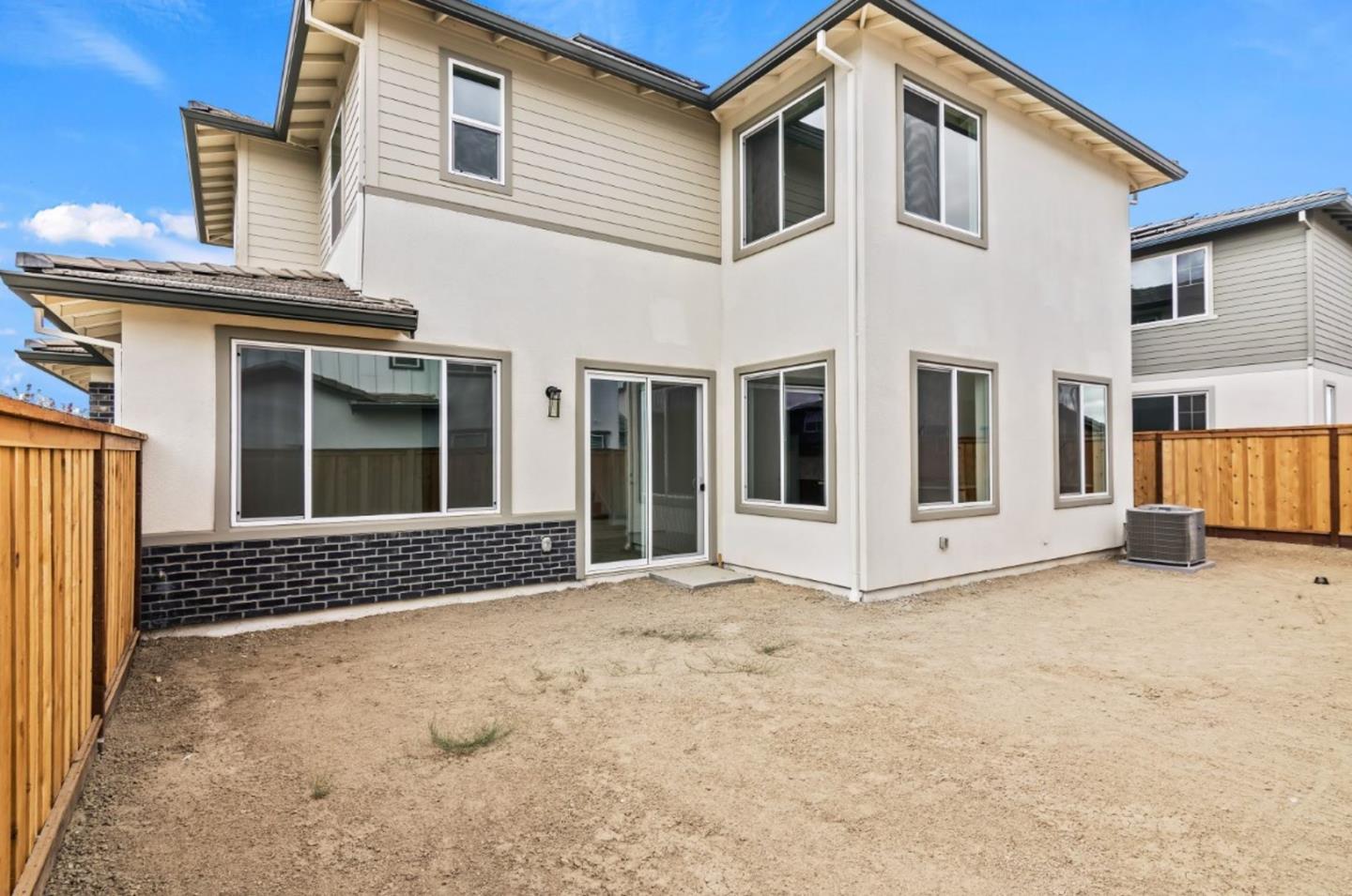 Detail Gallery Image 22 of 23 For 2517 Lake Club Dr, Fairfield,  CA 94533 - 4 Beds | 3/1 Baths