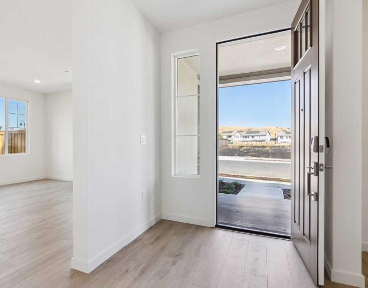 Detail Gallery Image 4 of 13 For 2520 Big Sky Dr, Fairfield,  CA 94533 - 3 Beds | 2/1 Baths