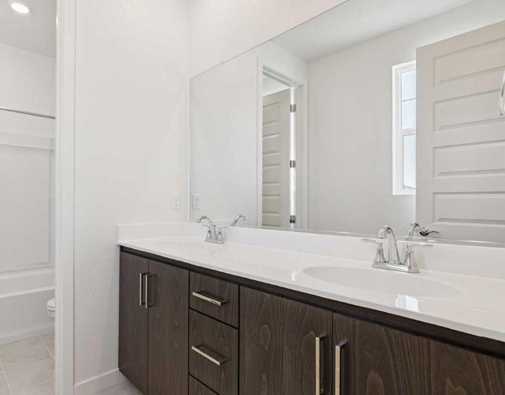 Detail Gallery Image 9 of 13 For 2520 Big Sky Dr, Fairfield,  CA 94533 - 3 Beds | 2/1 Baths