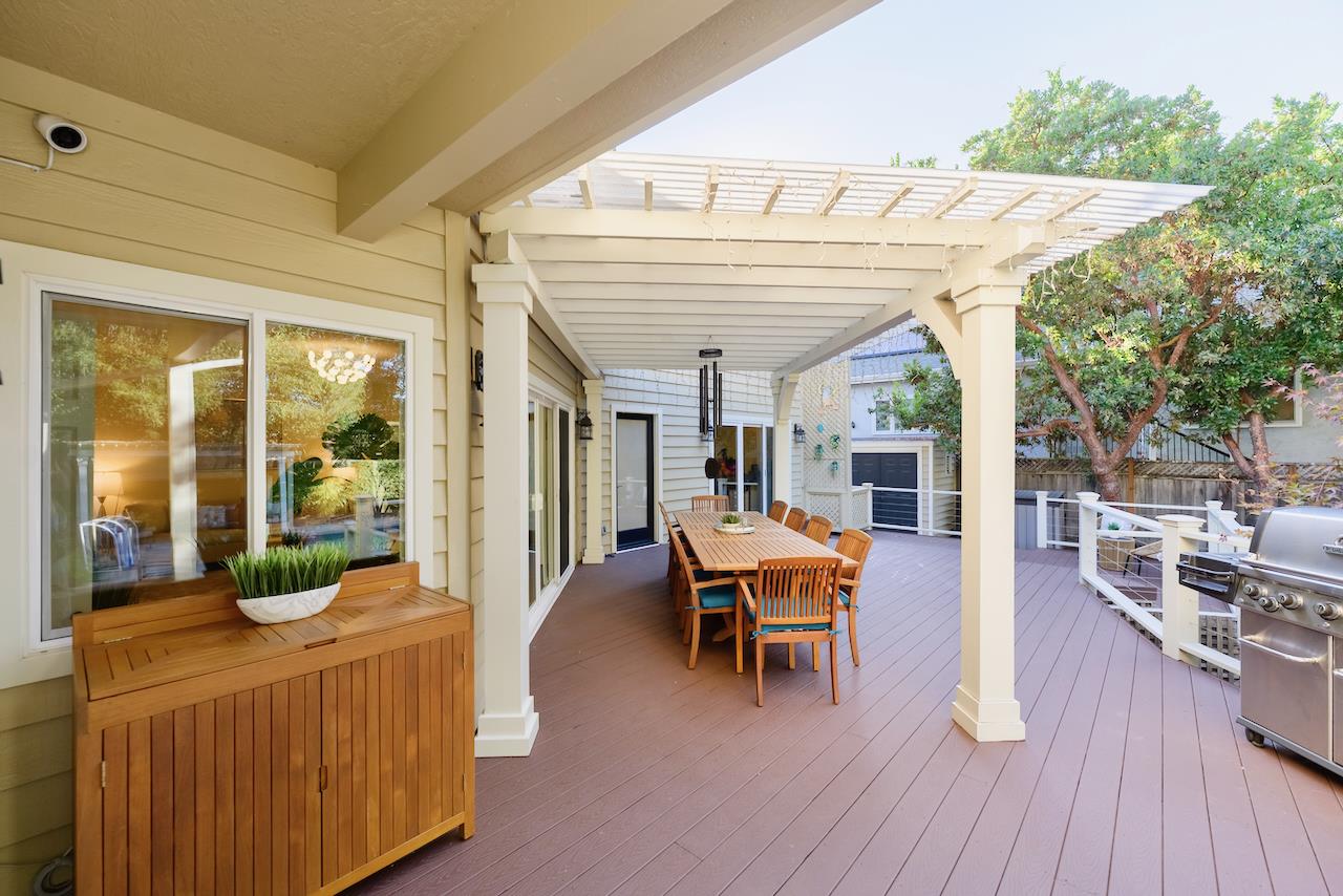 Detail Gallery Image 103 of 130 For 4 Sterling Ln, Scotts Valley,  CA 95066 - 4 Beds | 3/1 Baths