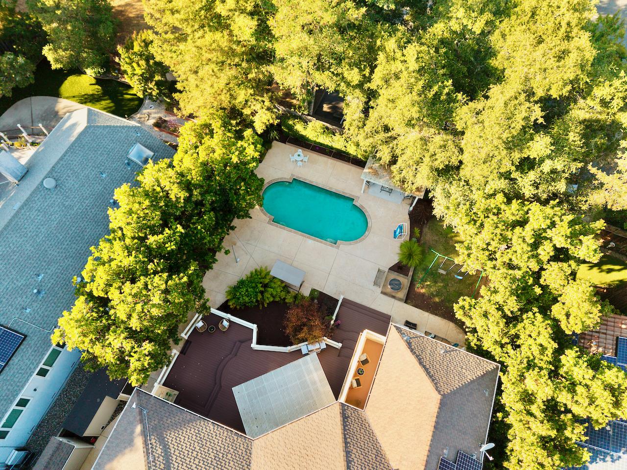 Detail Gallery Image 106 of 130 For 4 Sterling Ln, Scotts Valley,  CA 95066 - 4 Beds | 3/1 Baths