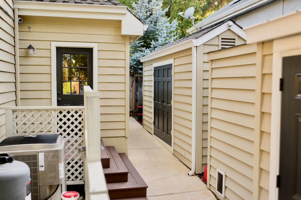 Detail Gallery Image 117 of 130 For 4 Sterling Ln, Scotts Valley,  CA 95066 - 4 Beds | 3/1 Baths