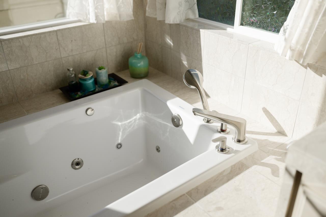 Detail Gallery Image 63 of 130 For 4 Sterling Ln, Scotts Valley,  CA 95066 - 4 Beds | 3/1 Baths