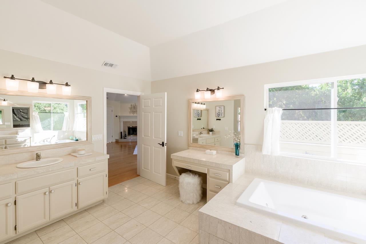 Detail Gallery Image 69 of 130 For 4 Sterling Ln, Scotts Valley,  CA 95066 - 4 Beds | 3/1 Baths