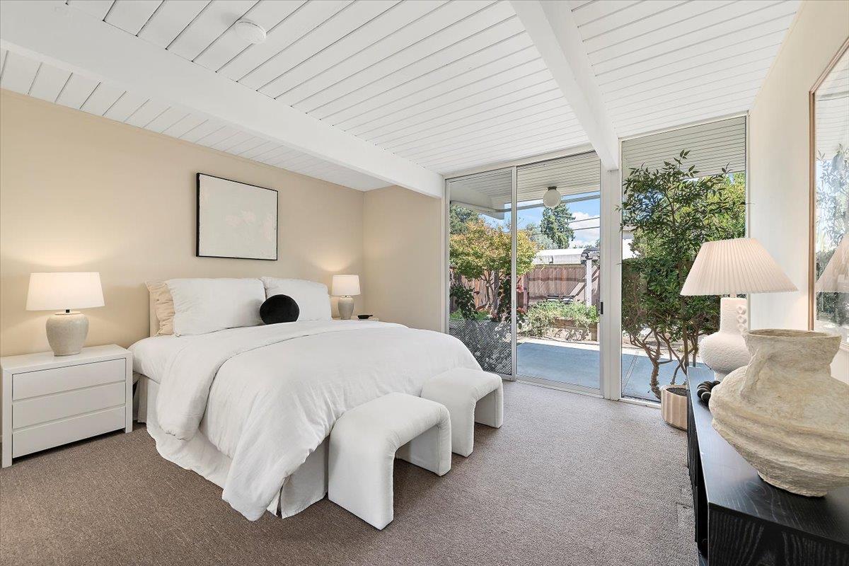 Detail Gallery Image 20 of 31 For 1140 Snowberry Ct, Sunnyvale,  CA 94087 - 4 Beds | 2 Baths