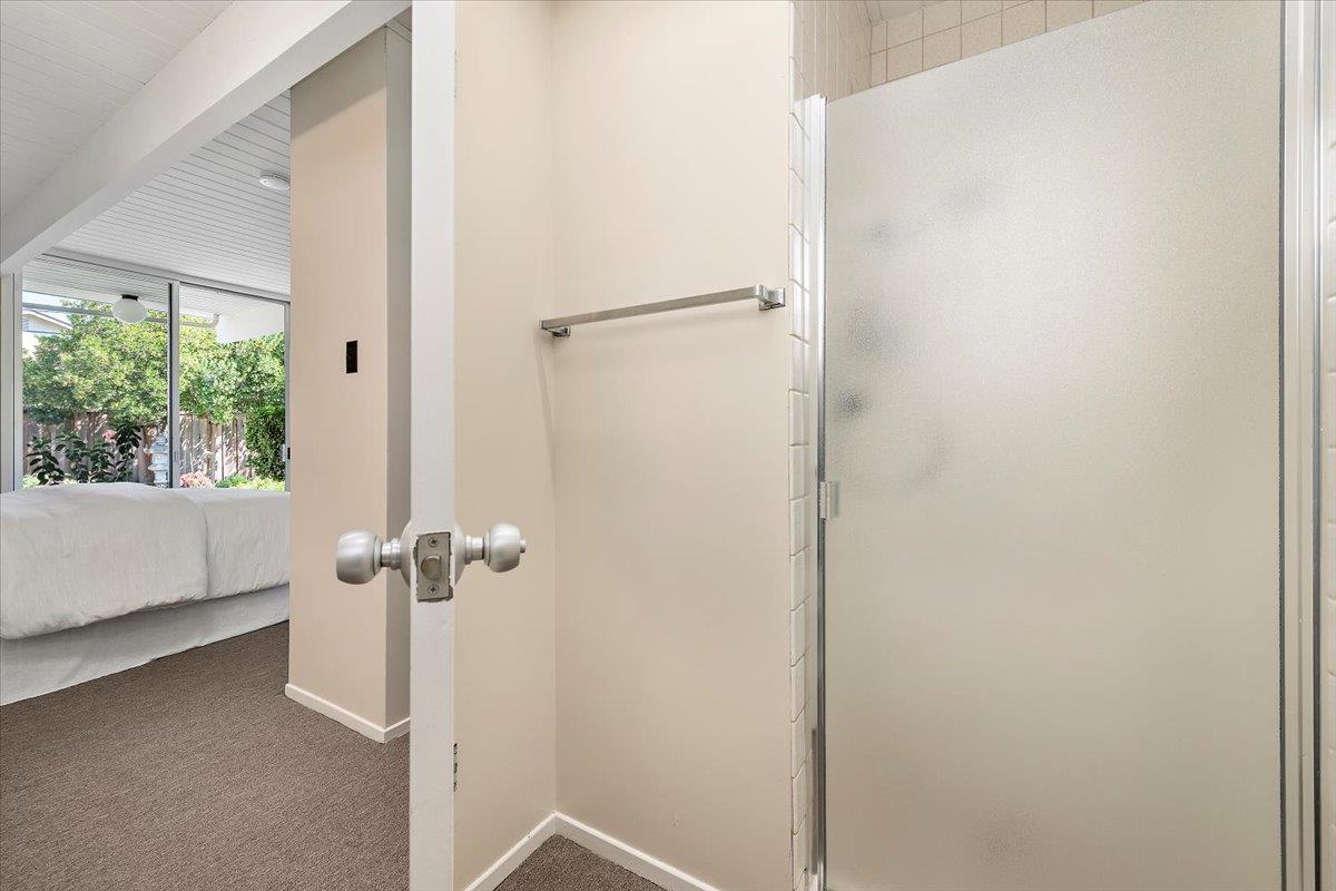 Detail Gallery Image 23 of 31 For 1140 Snowberry Ct, Sunnyvale,  CA 94087 - 4 Beds | 2 Baths