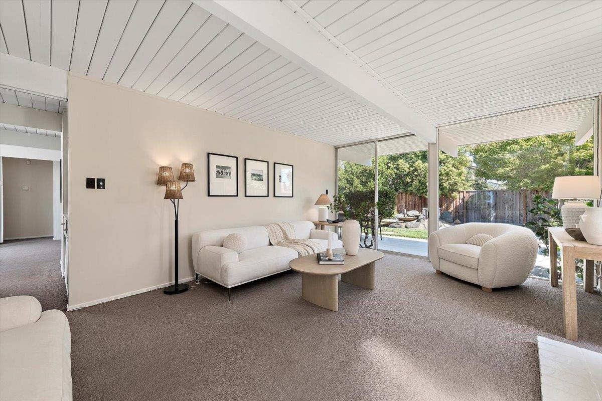 Detail Gallery Image 5 of 31 For 1140 Snowberry Ct, Sunnyvale,  CA 94087 - 4 Beds | 2 Baths