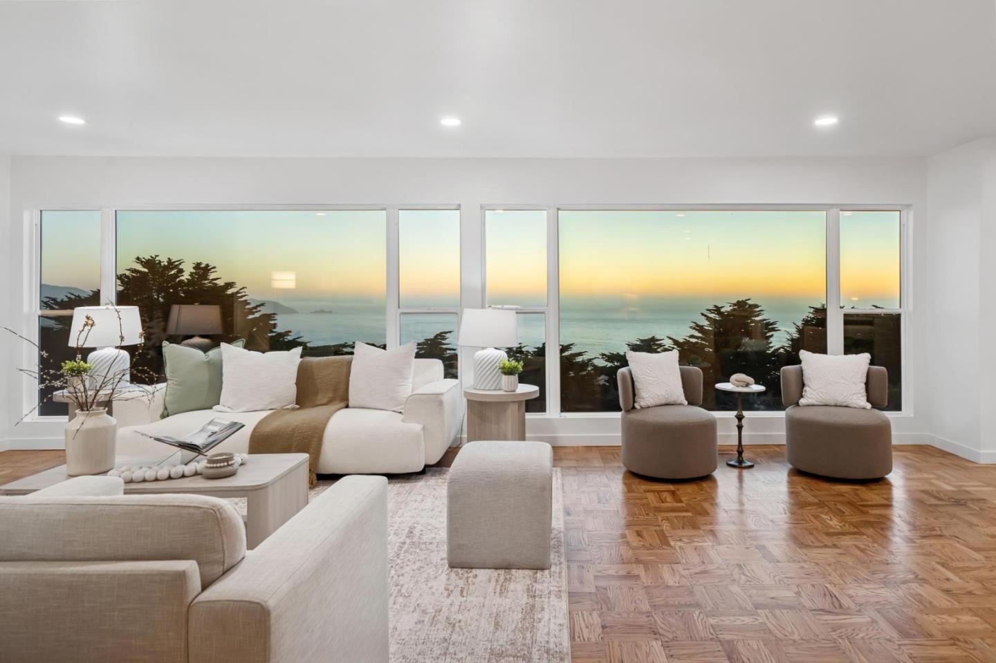 Detail Gallery Image 3 of 34 For 9 Seahaven Ct, Pacifica,  CA 94044 - 5 Beds | 3 Baths