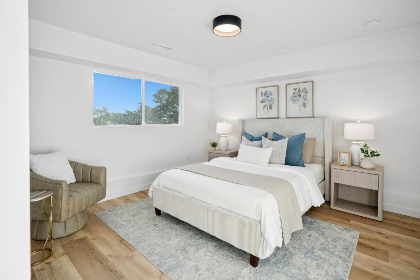 Detail Gallery Image 30 of 34 For 9 Seahaven Ct, Pacifica,  CA 94044 - 5 Beds | 3 Baths