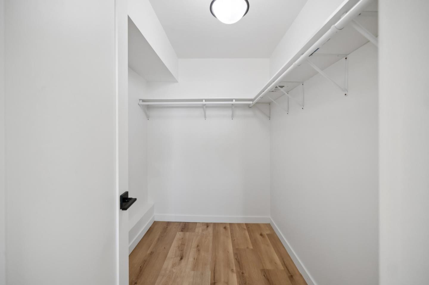 Detail Gallery Image 33 of 34 For 9 Seahaven Ct, Pacifica,  CA 94044 - 5 Beds | 3 Baths