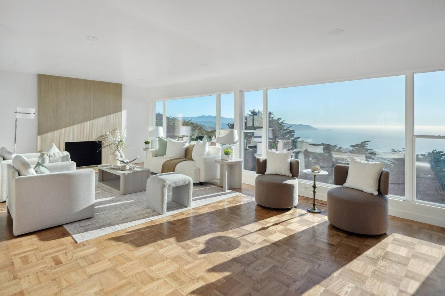 Detail Gallery Image 5 of 34 For 9 Seahaven Ct, Pacifica,  CA 94044 - 5 Beds | 3 Baths