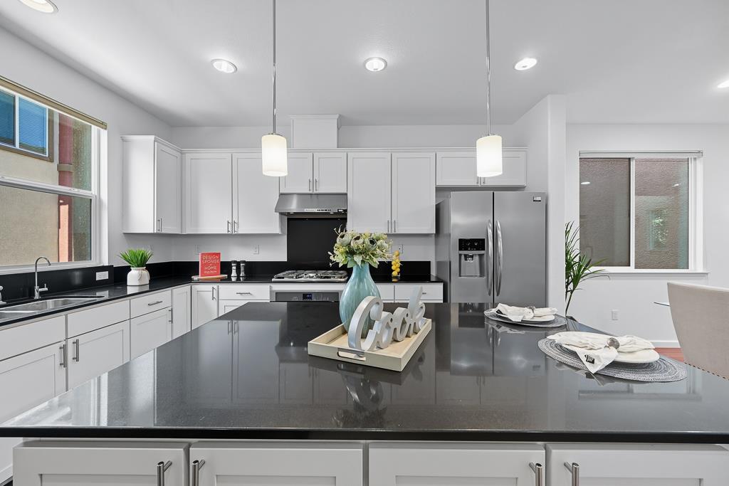 Detail Gallery Image 11 of 69 For 1538 Neleigh Pl, San Jose,  CA 95131 - 3 Beds | 2/1 Baths