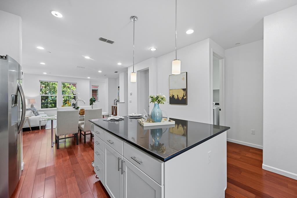 Detail Gallery Image 15 of 69 For 1538 Neleigh Pl, San Jose,  CA 95131 - 3 Beds | 2/1 Baths